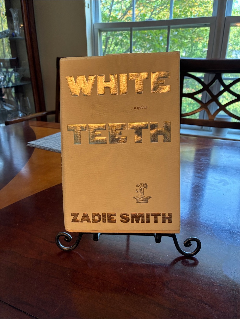 White Teeth by Zadie Smith - Cream & Gold Hardcover